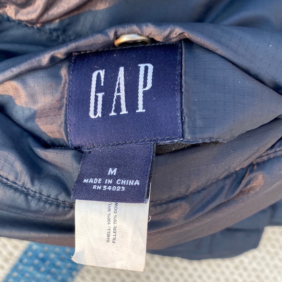 GAP Vintage Mens  Y2K! Reversible Down Vest! Med EUC!original owner! 🔥 - Picture 4 of 15